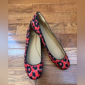 Ann Taylor red/black silk animal print soft footbed ballet flats shoes Sz 8